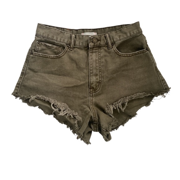 Urban Outfitters BDG cheeky short Olive / army green size 28 raw hem denim - Picture 1 of 9